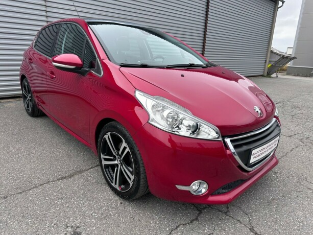 peugeot-208-diesel-2014-big-1