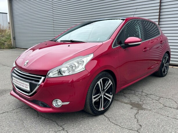 peugeot-208-diesel-2014-big-0