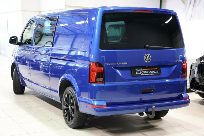 volkswagen-transporter-diesel-2020-big-1