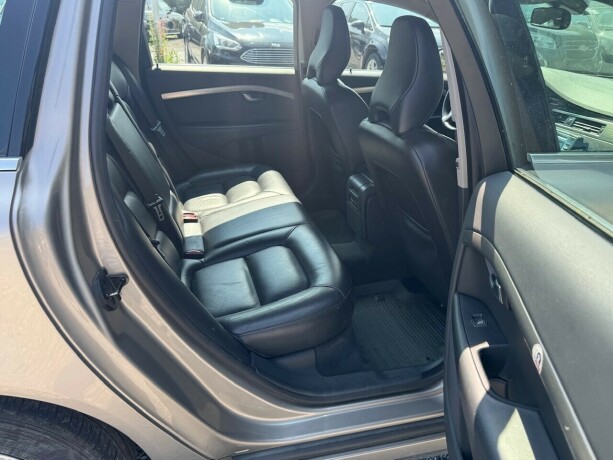 volvo-v70-diesel-2009-big-11