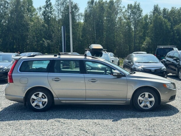 volvo-v70-diesel-2009-big-7