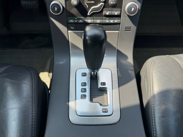 volvo-v70-diesel-2009-big-17