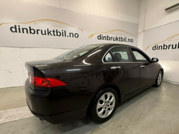 honda-accord-bensin-2007-big-6