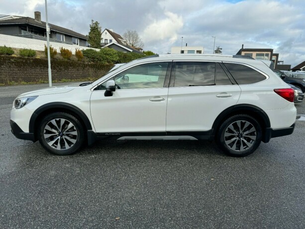 subaru-outback-bensin-2015-big-6