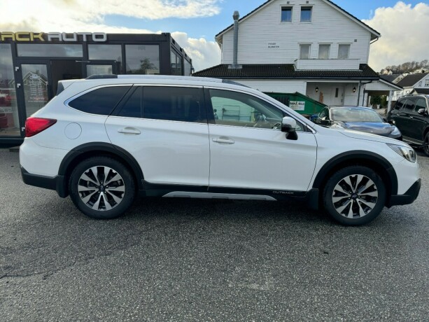 subaru-outback-bensin-2015-big-3