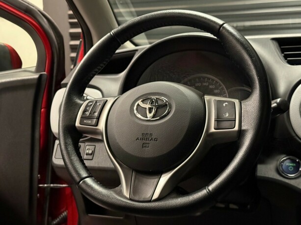 toyota-yaris-bensin-2013-big-12