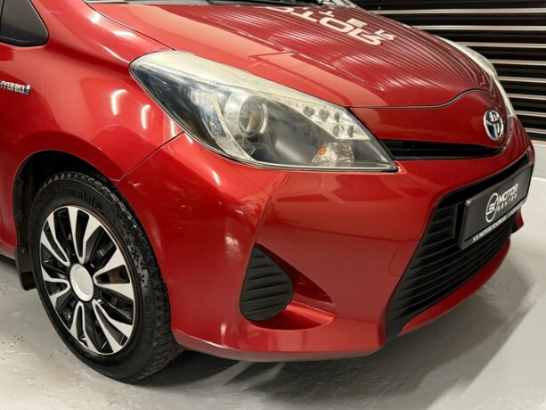 toyota-yaris-bensin-2013-big-2