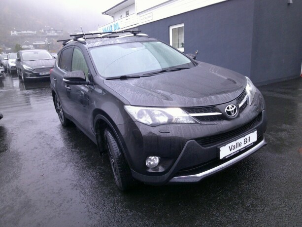 toyota-rav4-diesel-2015-big-0