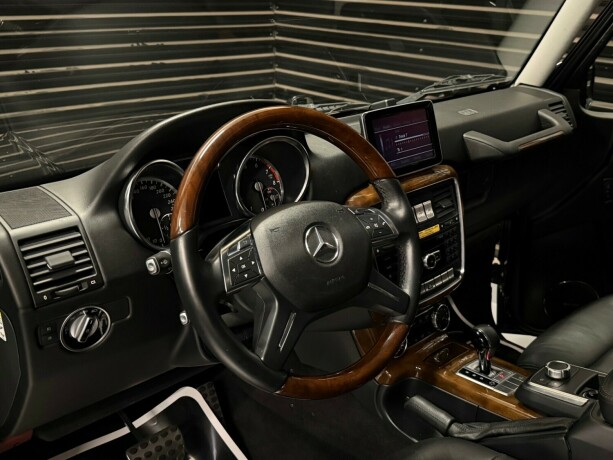 mercedes-benz-gelandewagen-bensin-2013-big-16