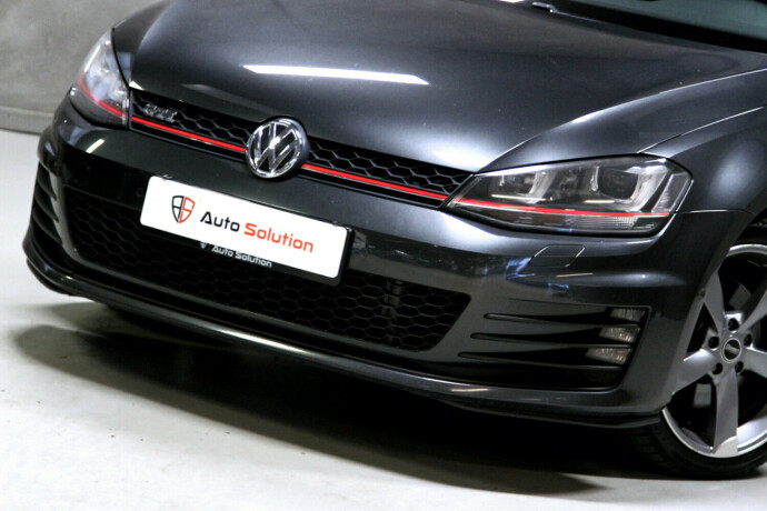 volkswagen-golf-bensin-2014-big-19