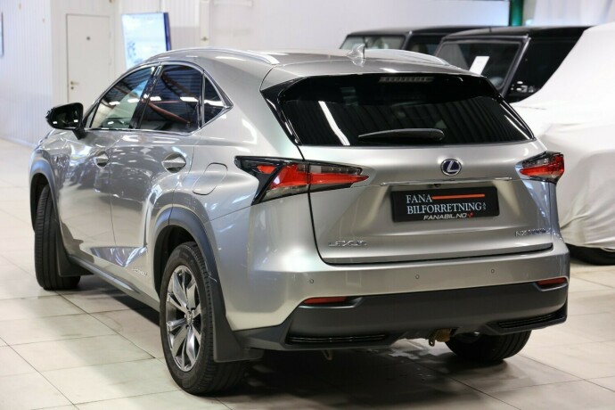 lexus-nx-300h-elektrisitetbensin-2016-big-1