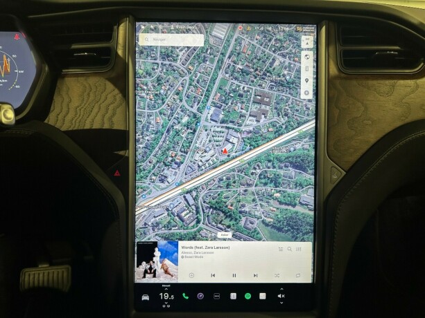 tesla-model-x-elektrisitet-2018-big-21