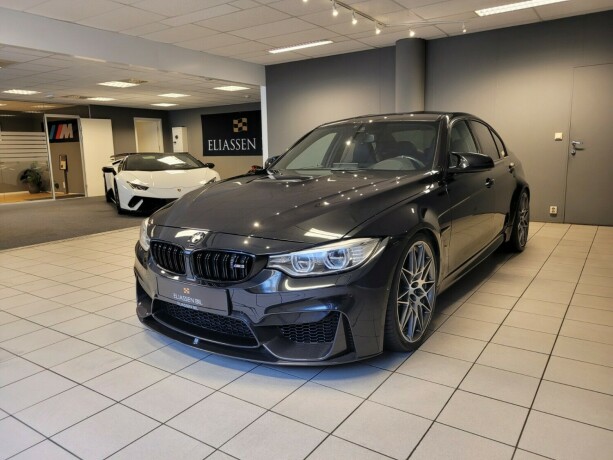 bmw-m3-bensin-2017-big-10