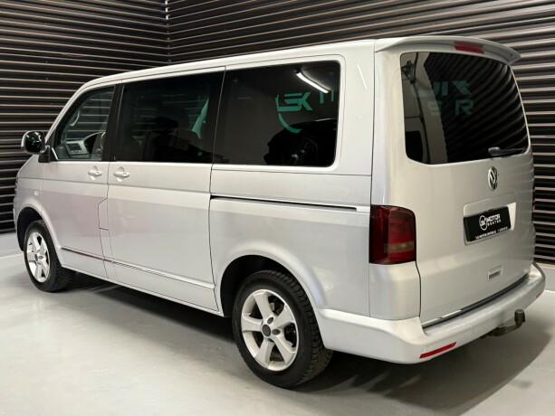 volkswagen-multivan-diesel-2013-big-1