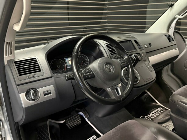 volkswagen-multivan-diesel-2013-big-10