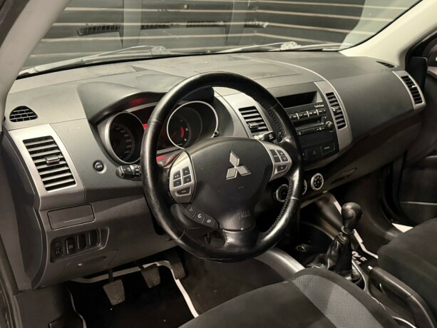 mitsubishi-outlander-diesel-2007-big-9