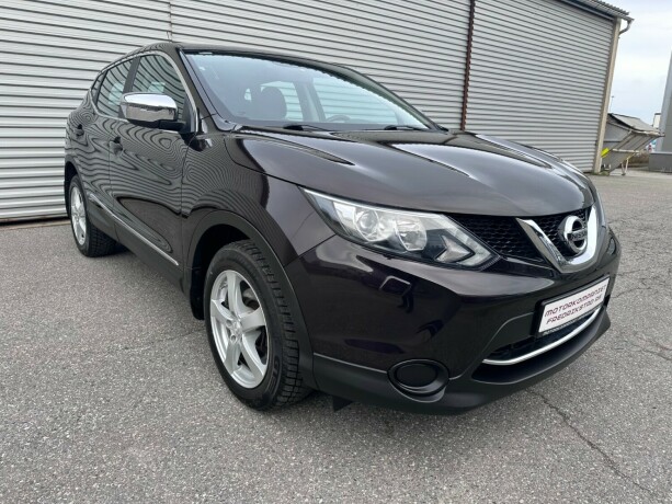 nissan-qashqai-bensin-2015-big-1