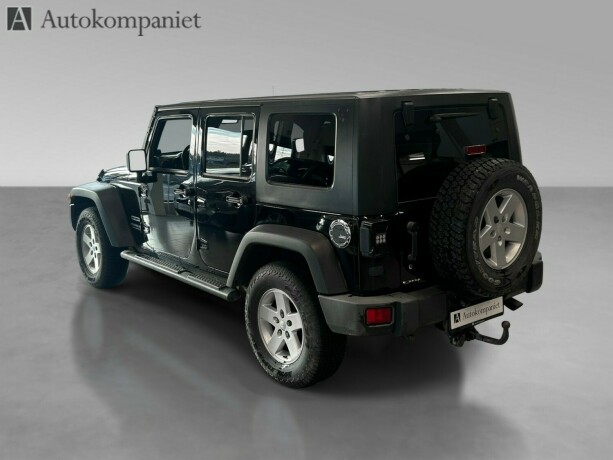 jeep-wrangler-diesel-2009-big-2