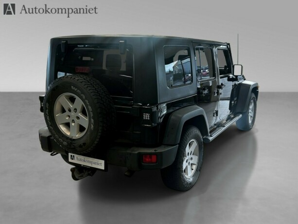 jeep-wrangler-diesel-2009-big-4