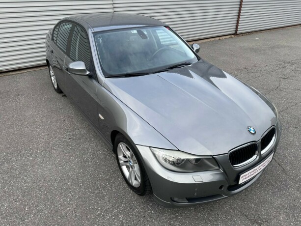 bmw-3-serie-bensin-2010-big-4