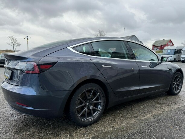 tesla-model-3-elektrisitet-2019-big-8