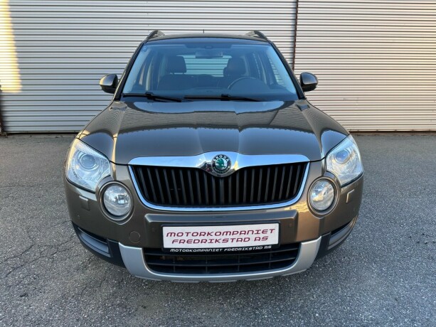 skoda-yeti-bensin-2012-big-8