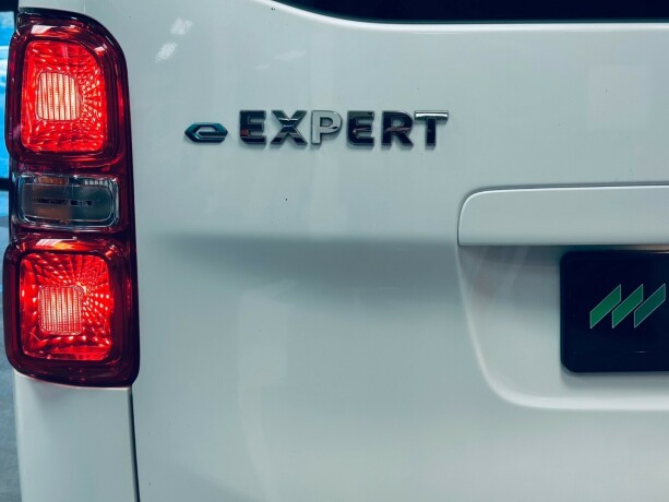 peugeot-expert-elektrisitet-2021-big-25