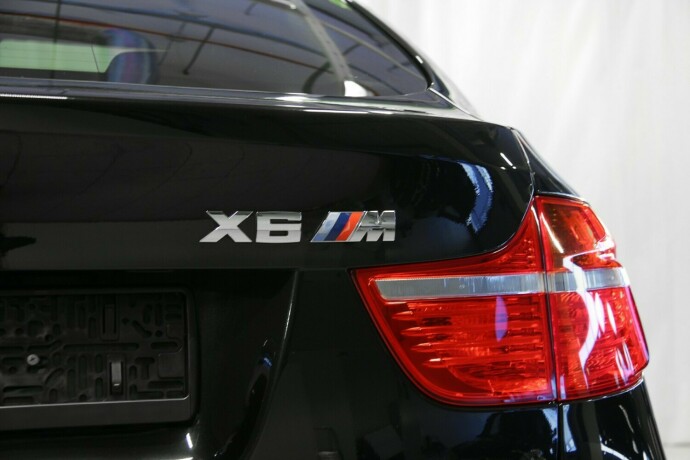 bmw-x6-m-bensin-2010-big-39