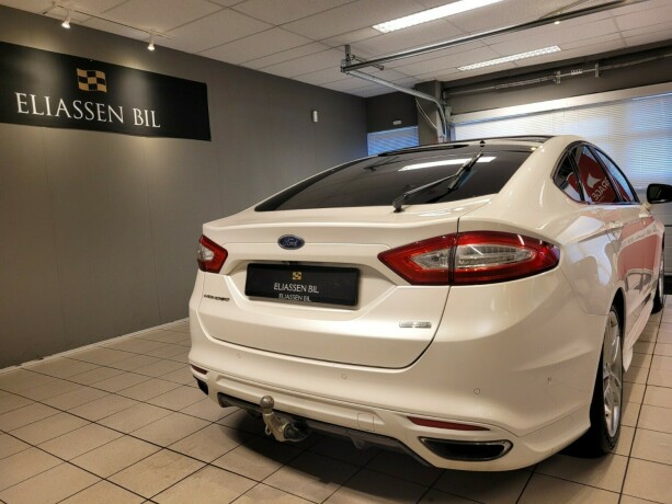 ford-mondeo-bensin-2015-big-5