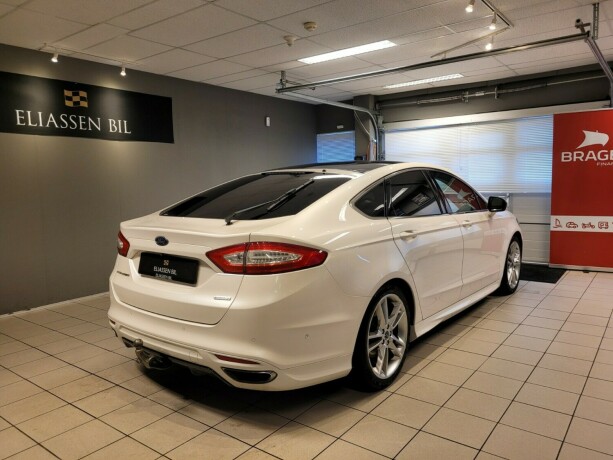 ford-mondeo-bensin-2015-big-4