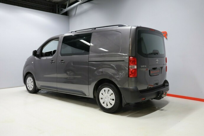 toyota-proace-diesel-2017-big-3