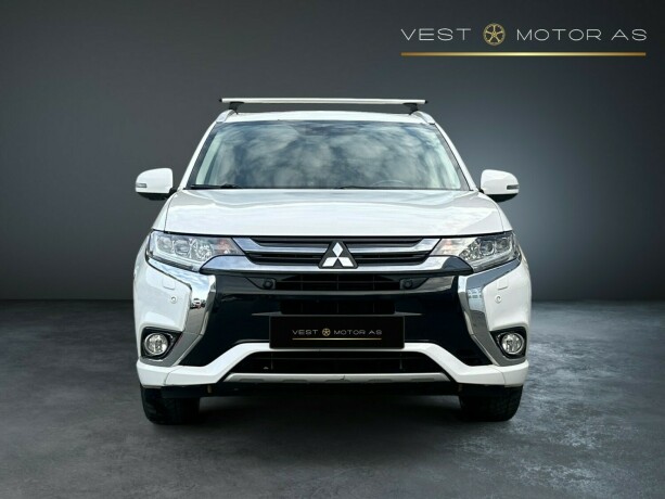 mitsubishi-outlander-elektrisitetbensin-2016-big-1