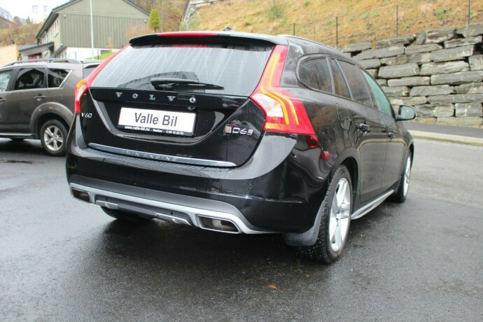 volvo-v60-elektrisitetdiesel-2017-big-4