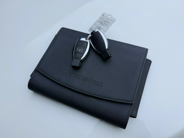 mercedes-benz-cls-bensin-2012-big-45