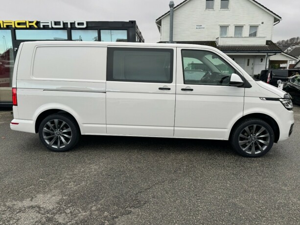 volkswagen-transporter-diesel-2021-big-3