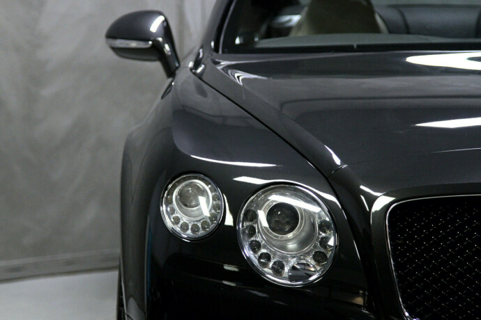 bentley-continental-bensin-2013-big-29