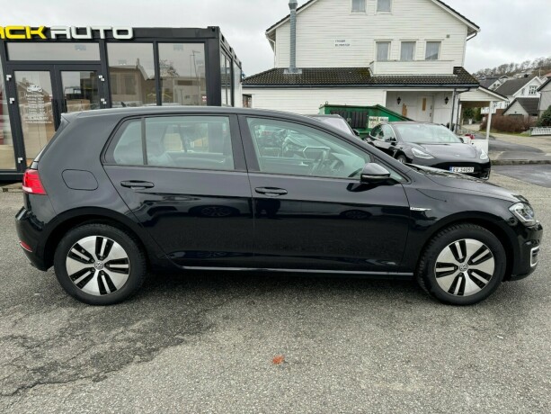 volkswagen-golf-elektrisitet-2020-big-3