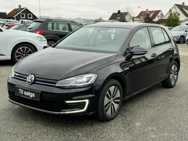 volkswagen-golf-elektrisitet-2020-big-0