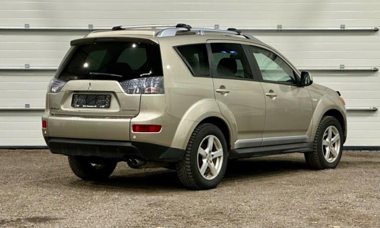 mitsubishi-outlander-diesel-2009-big-2