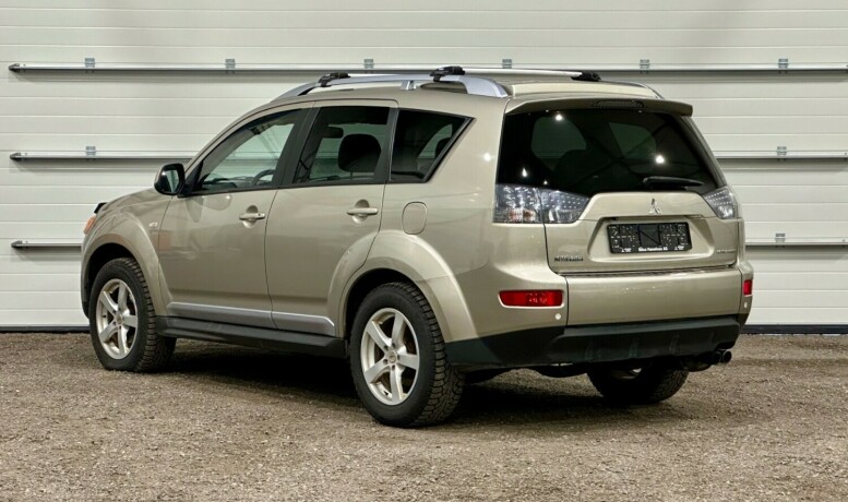 mitsubishi-outlander-diesel-2009-big-3