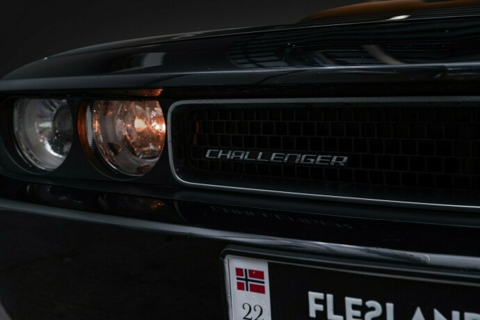 dodge-challenger-bensin-2011-big-8