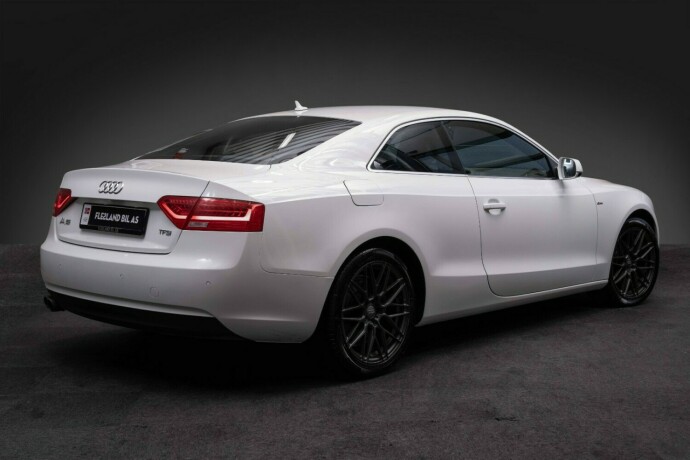 audi-a5-bensin-2012-big-8