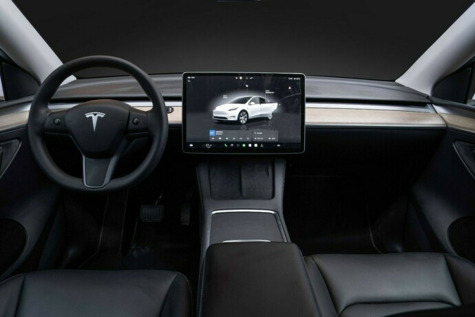 tesla-model-y-elektrisitet-2023-big-23