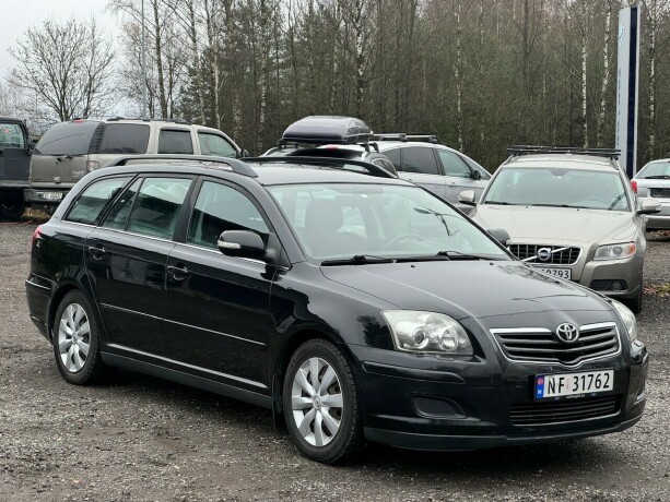 toyota-avensis-bensin-2008-big-6