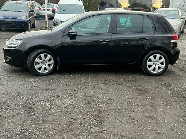 volkswagen-golf-diesel-2011-big-1