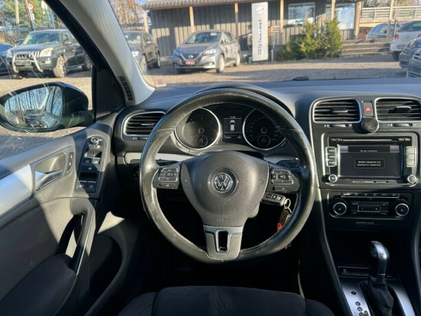 volkswagen-golf-diesel-2011-big-14