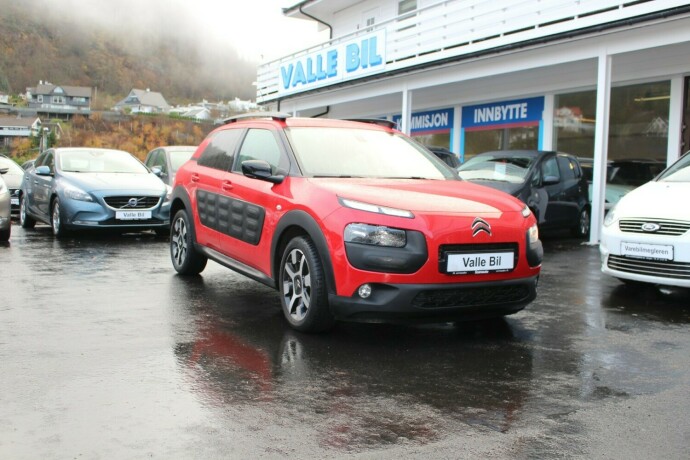 citroen-c4-cactus-diesel-2015-big-0