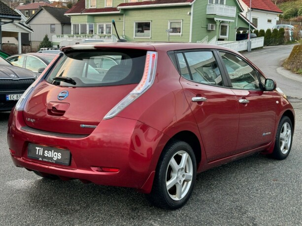 nissan-leaf-elektrisitet-2011-big-4