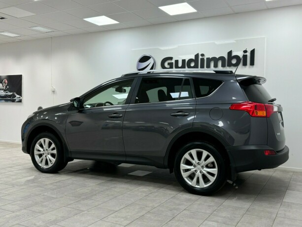 toyota-rav4-bensin-2013-big-2