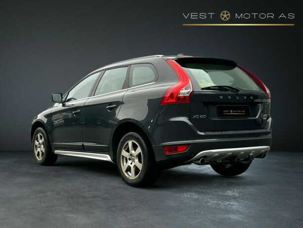 volvo-xc-60-diesel-2012-big-4